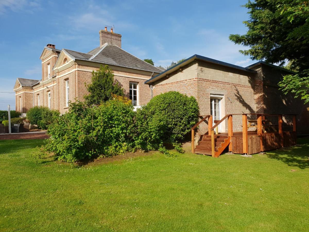 Chateau Des Lumieres Gite Et Gite Insolite Saint-Blimont Exterior foto