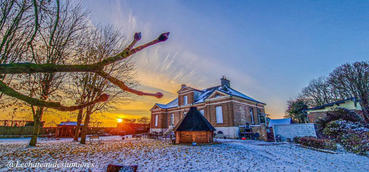 Chateau Des Lumieres Gite Et Gite Insolite Saint-Blimont Exterior foto